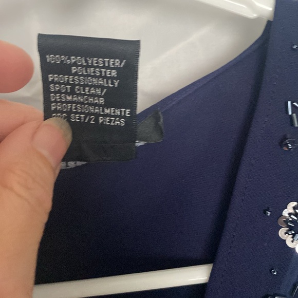 Navy evening west crop jacket with sheer sleeves & embroidered beading . Size 8P - Picture 5 of 5